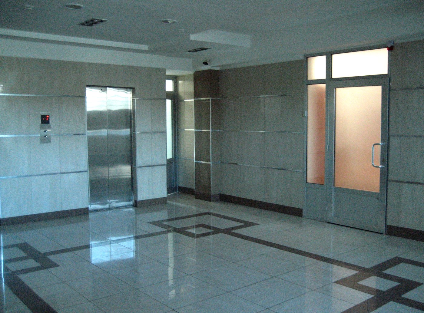 холл бизнес центр САТ, Кунаева 21Б, 2007 г.