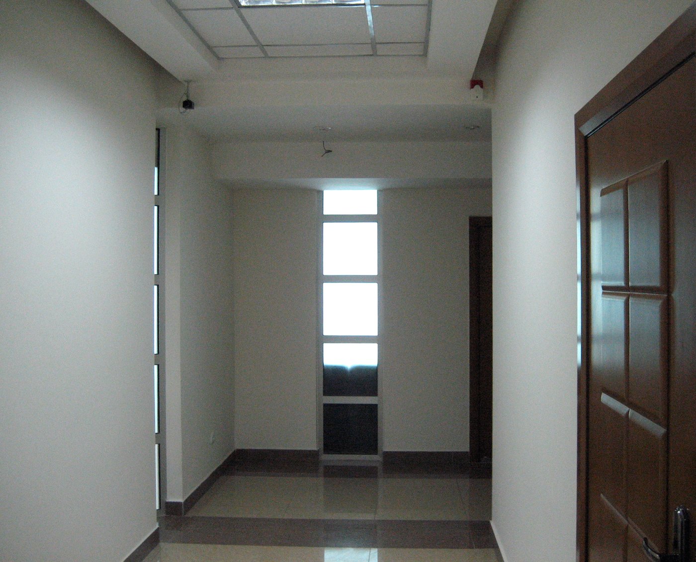 холл бизнес центр САТ, Кунаева 21Б, 2007 г.